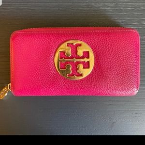 Tory Burch Zip Continental Wallet in Hot Pink.